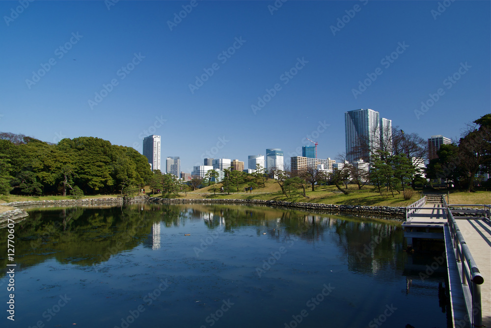 Naklejka premium 浜離宮の庭園