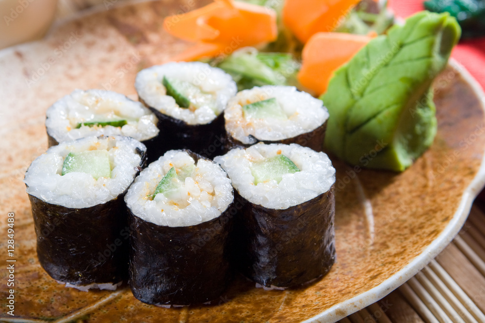 sushi roll sushi roll