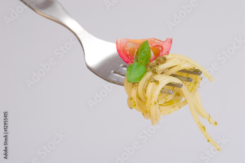 Spaghetti Basilikum Tomate