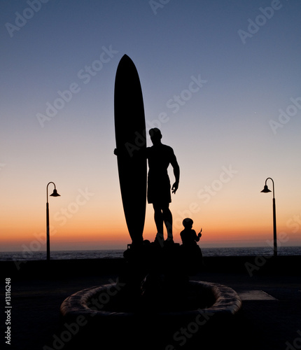 surfer statue in Imperial Beach
