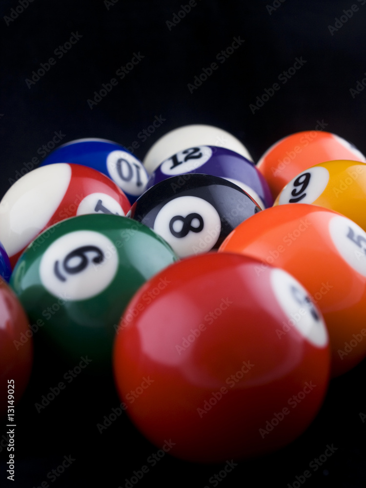 Bolas de Billar vista de cerca sobre fondo negro Stock Photo | Adobe Stock
