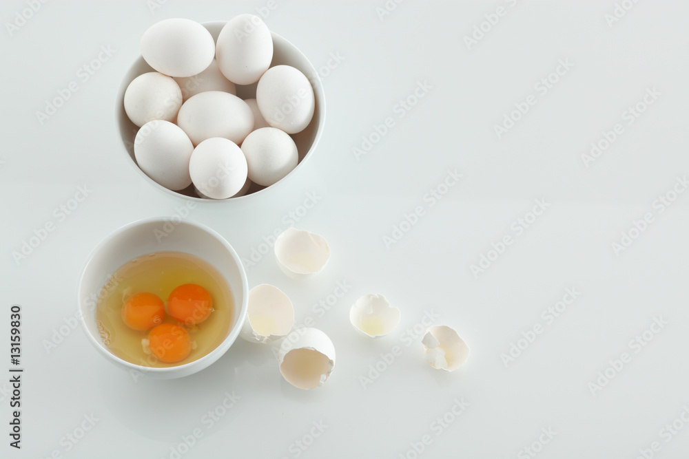 Eier_weiss_in_Porzellenschale Eier_weiss_in_Porzellenschale