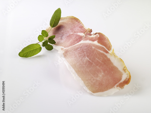 Scheibe Parma-Schinken mit Salbei