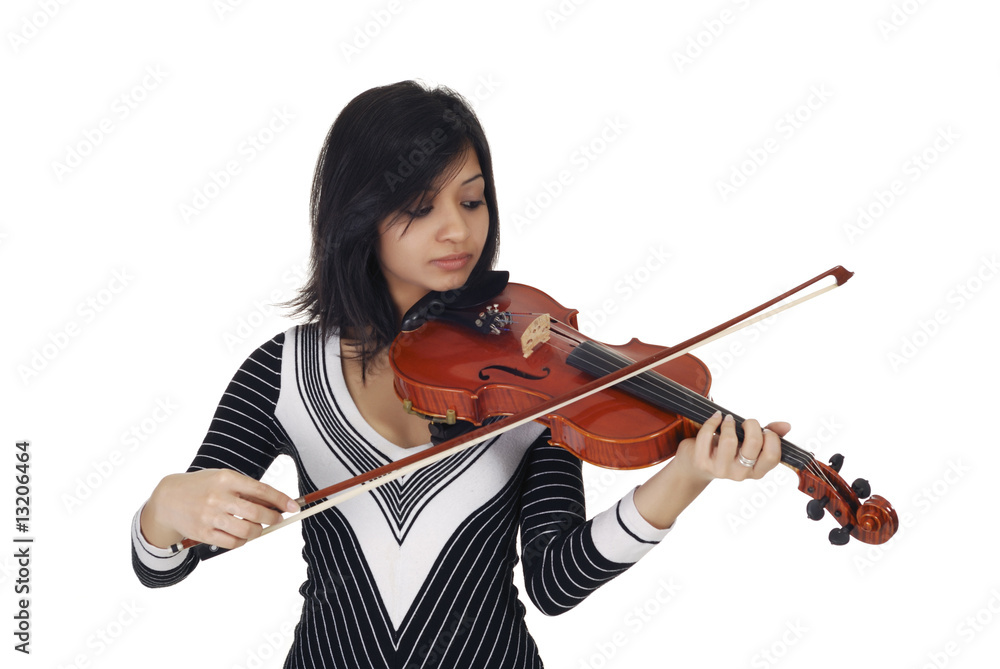 Serious violin player Serious violin player