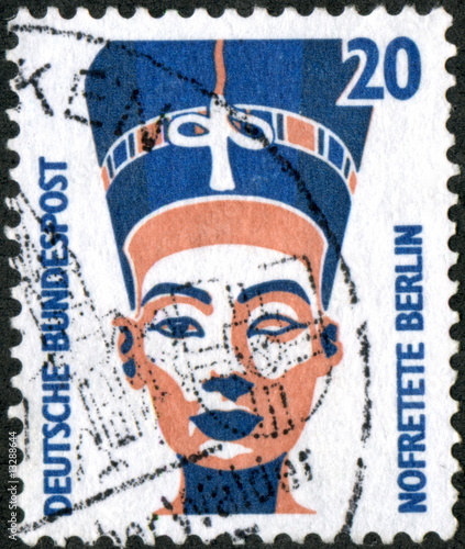 Deutsche Bundespost. Nefertiti, Berlin. Timbre postal. photo