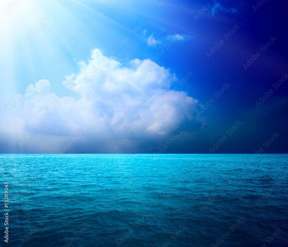 Obraz premium ocean and perfect sky