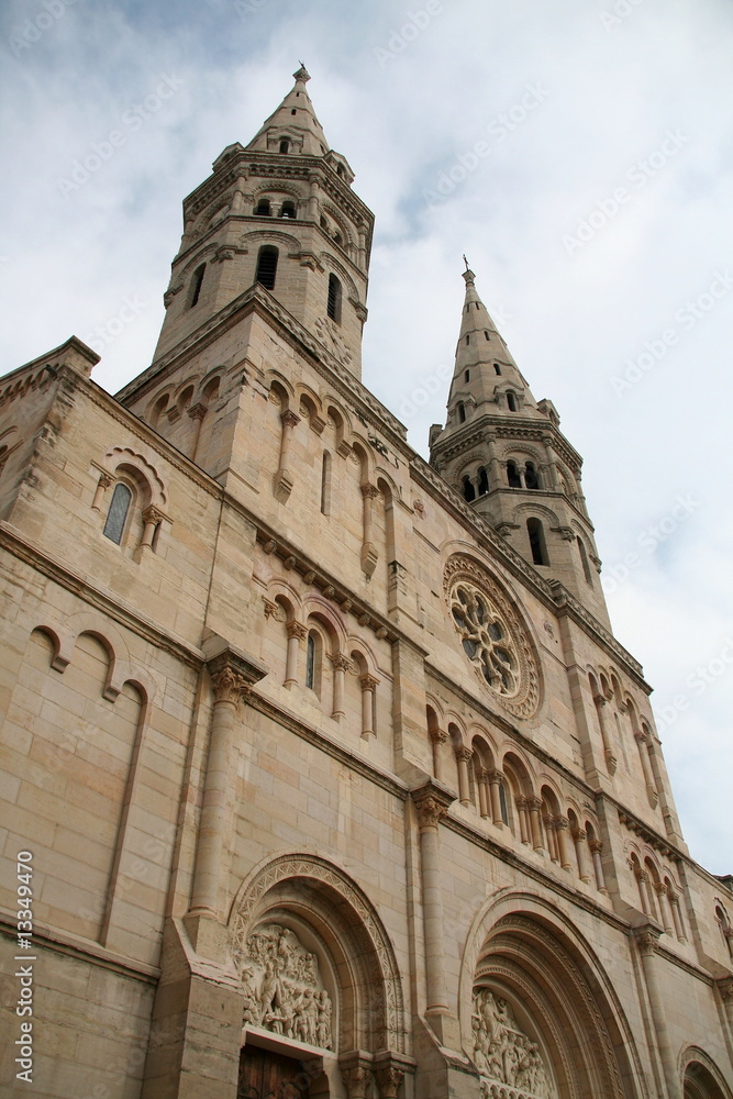 Fototapeta premium Eglise St Pierre, Mâcon