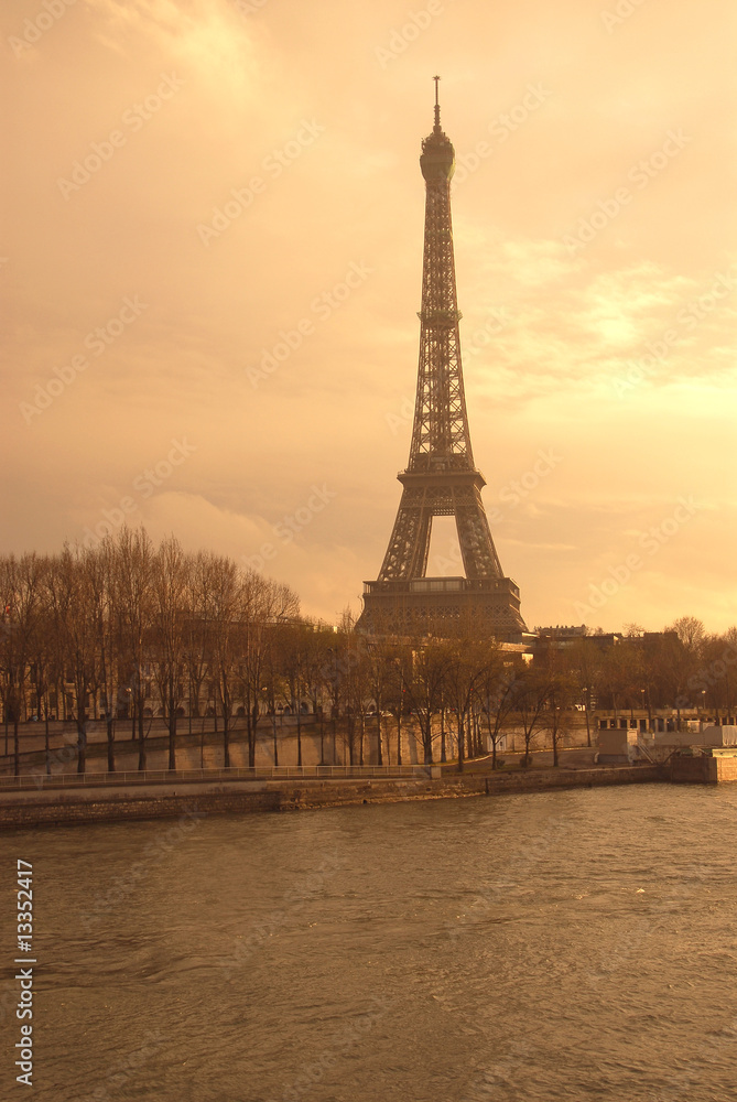 Naklejka premium parigi