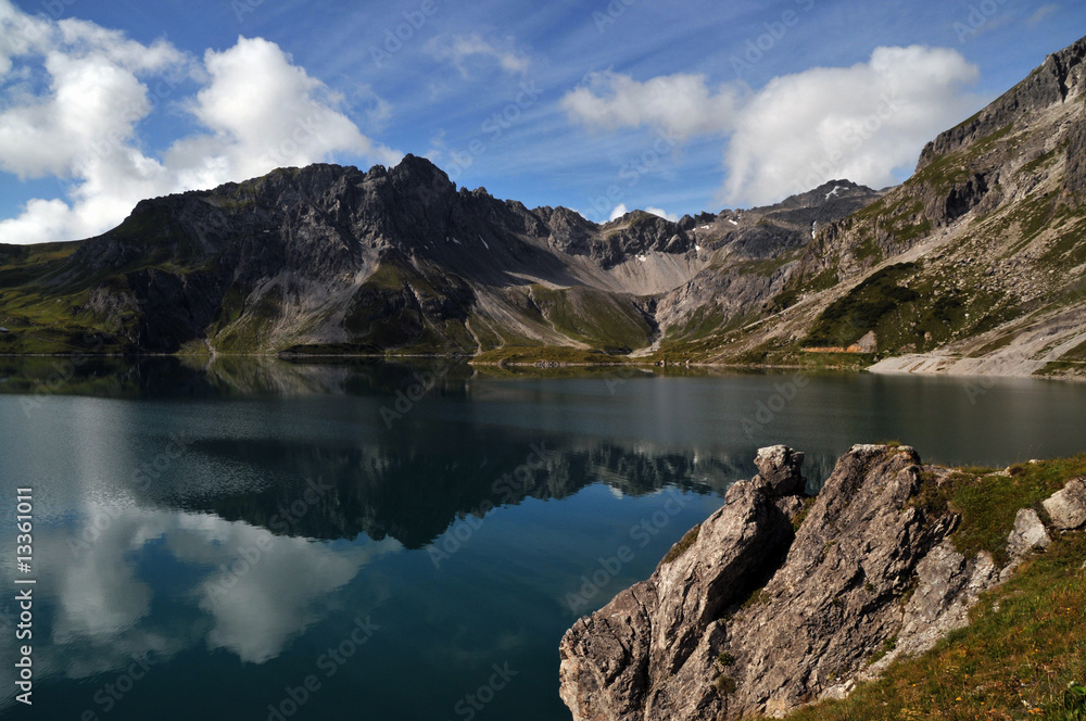 Fototapeta premium Brandnertal beim Lünersee