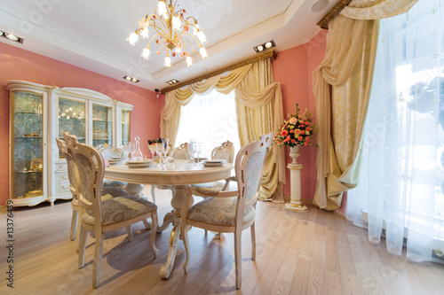 white table and chairs