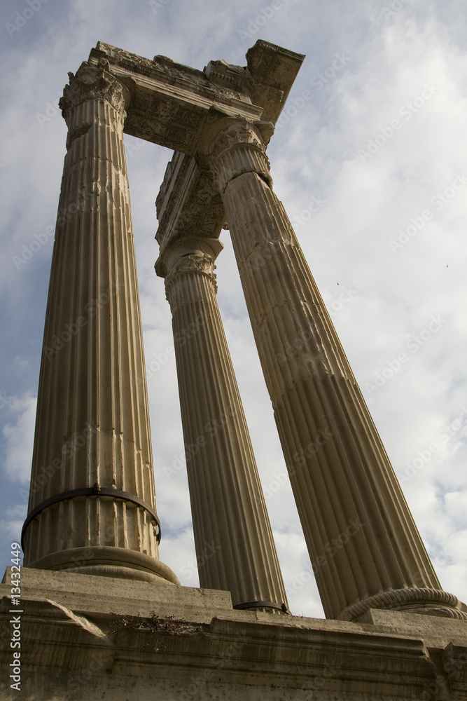 roman columns 1
