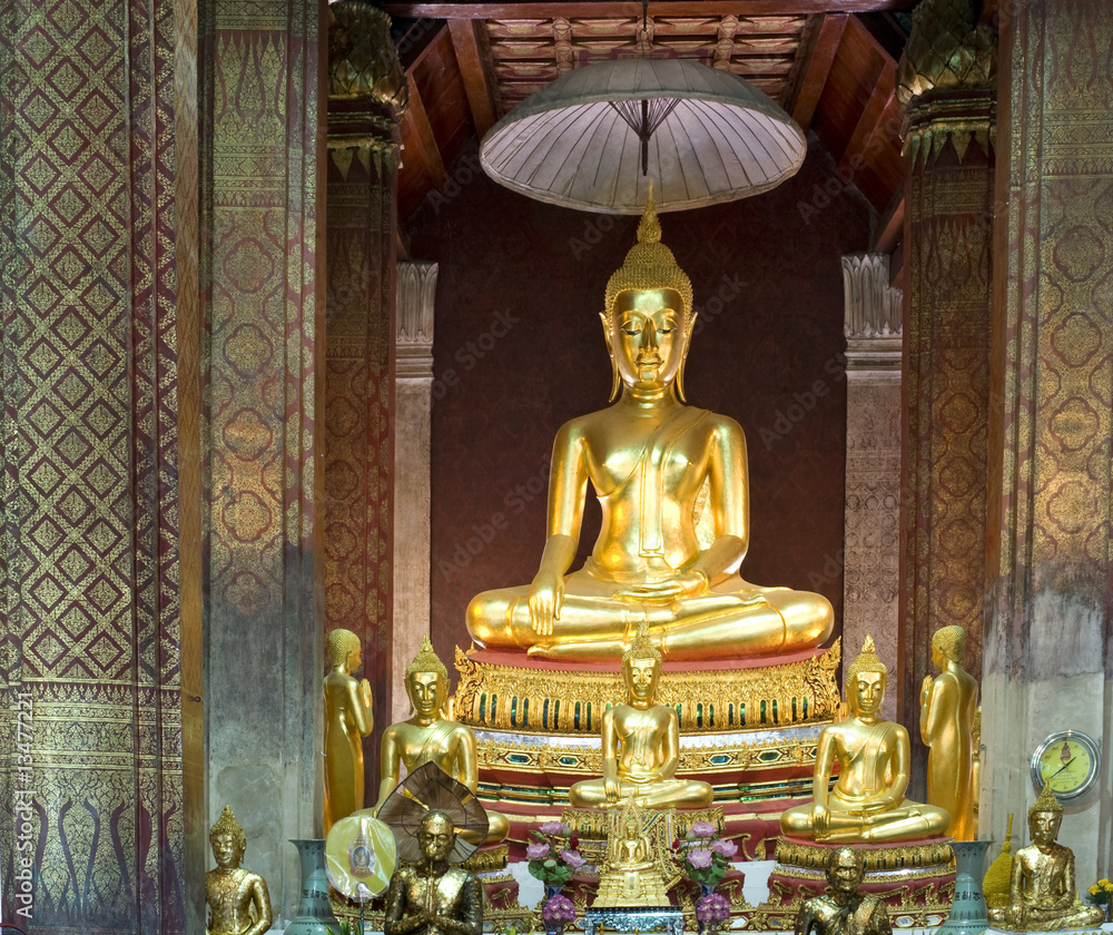 Obraz premium Wat Yai Suwannaram shrine in Phetchaburi