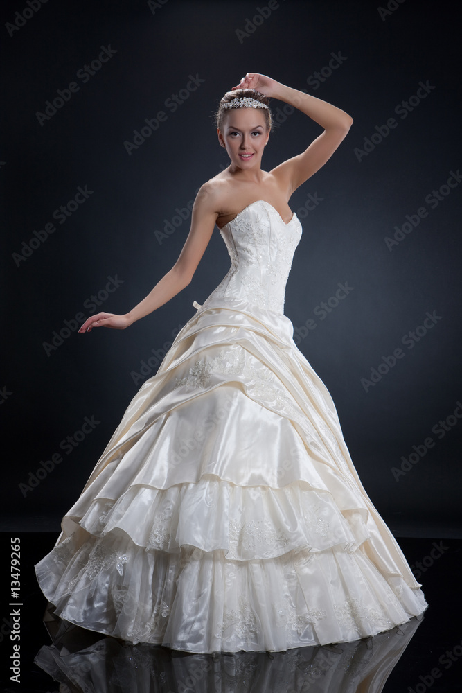 Fototapeta premium Young Bride