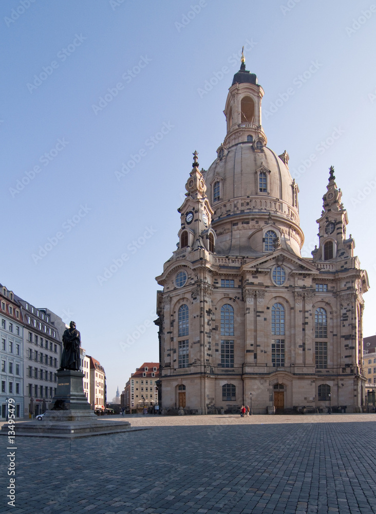 Frauenkirche Dresden mit Neumarkt