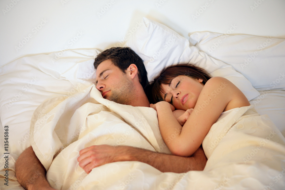 couple au lit