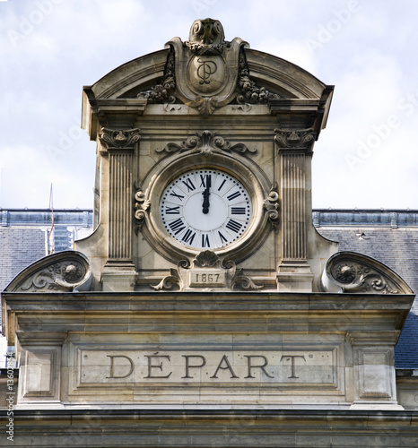 horloge de la gare d'Austerlitz à Paris