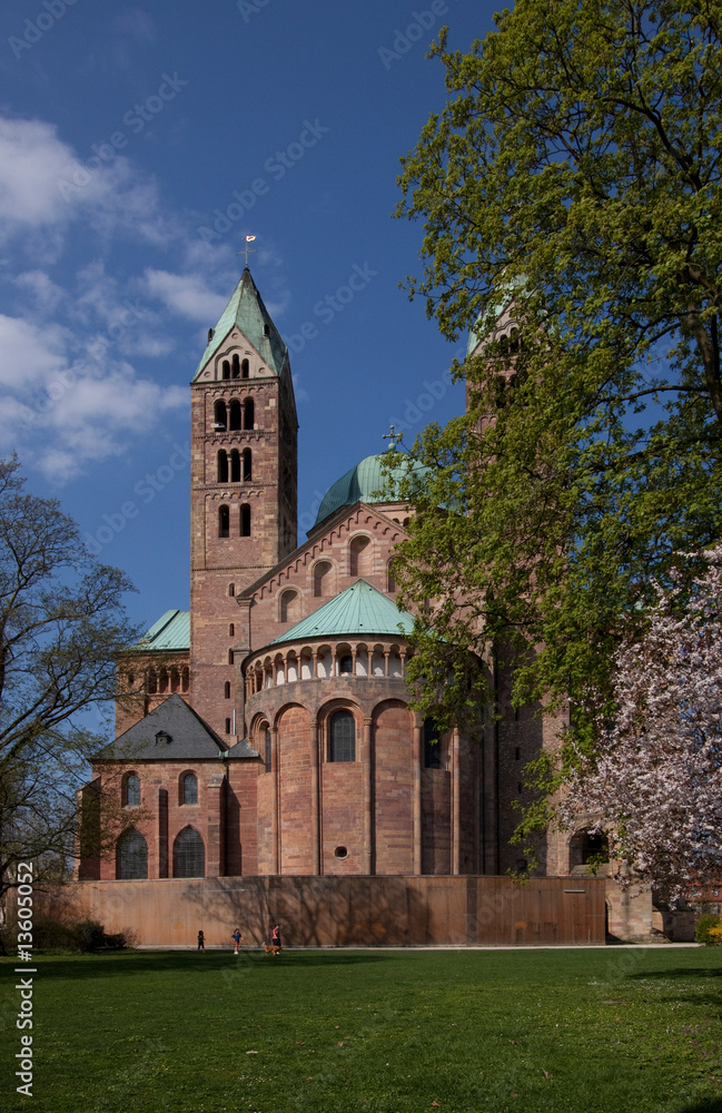 Ostseite des Kaiserdoms in Speyer, Deutschland