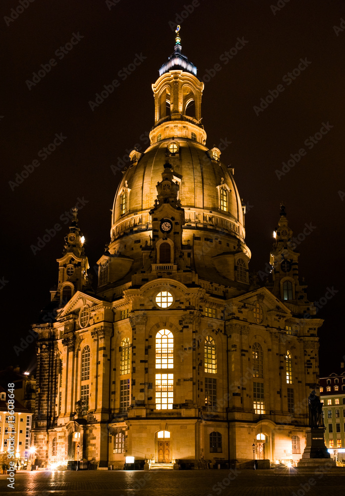 Frauenkirche in Dresden bei Nacht
