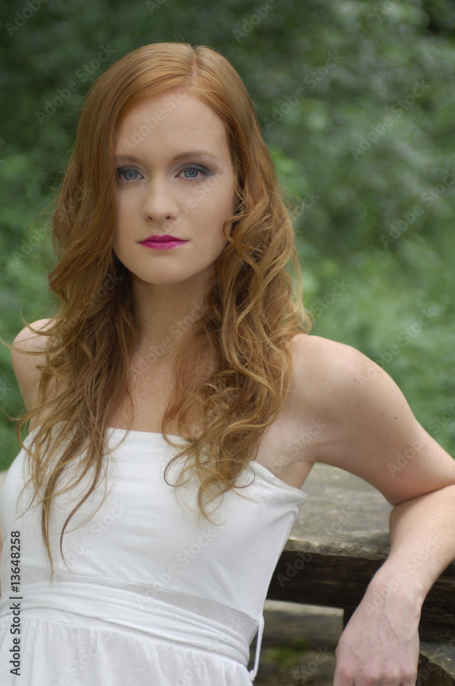 mädchen im wald mädchen im wald