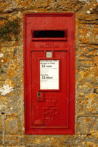 Red Post Box © 1000 Words