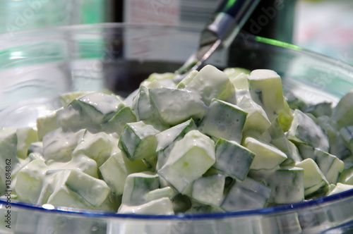 Salade de concombres à la crème photo