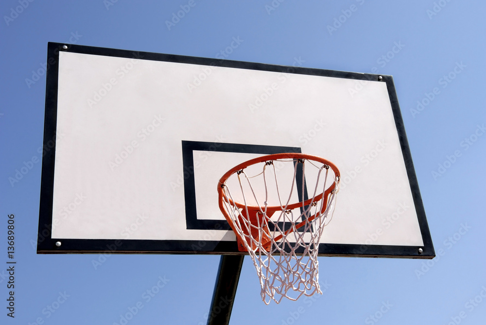 Outdoor basketball hoop