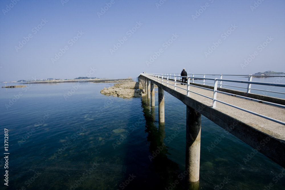 a long bridse to take boat to island a long bridse to take boat to island