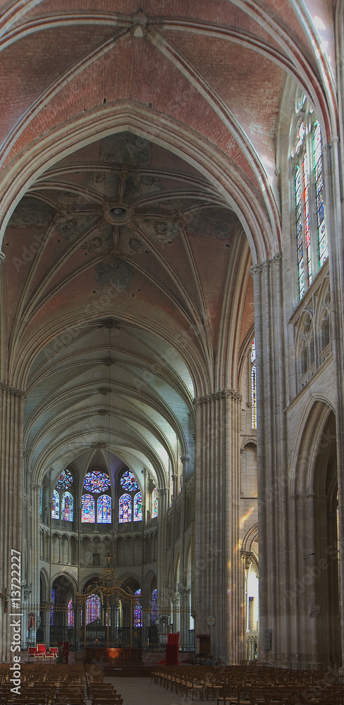 Intérieur de la cathédrale Saint-Etienne d'Auxerre