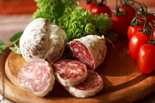 Salami with fresh vegetables