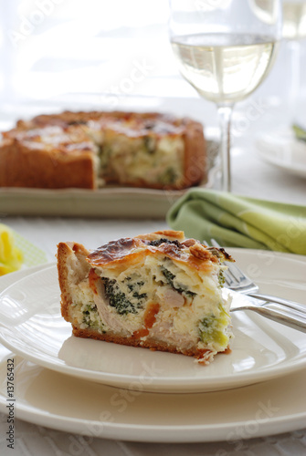 Broccoli and chicken quiche