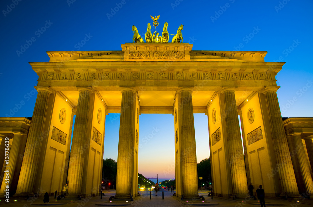 brandenburg gate berlin - obrazy, fototapety, plakaty 
