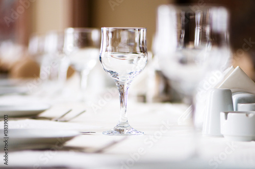 Canvas Print Wine glasses on the table - shallow depth of field