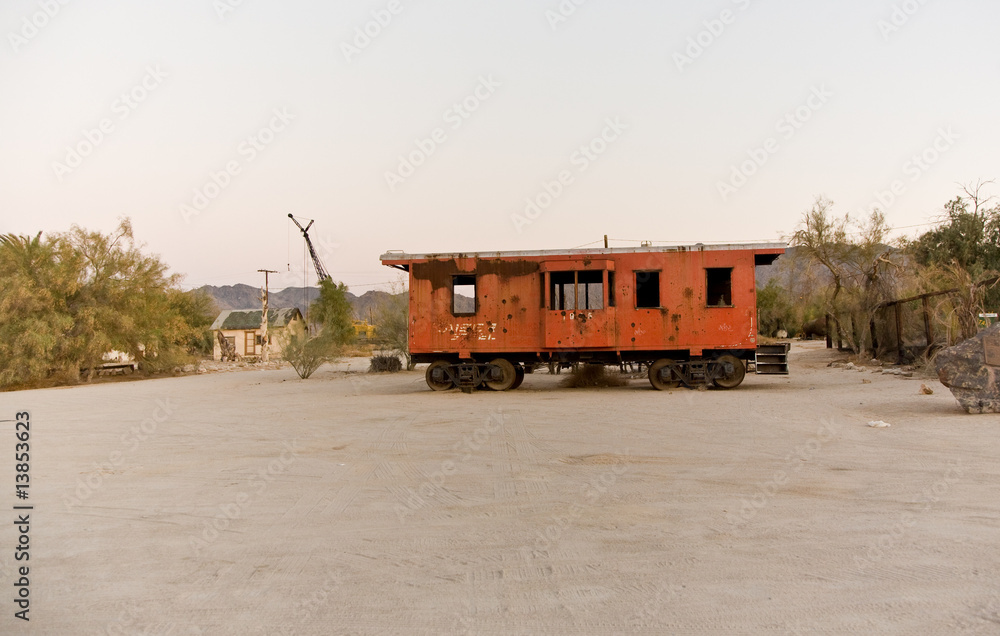 alter Eisenbahn Waggon in dem Ort Desert Center Nähe Blythe alter Eisenbahn Waggon in dem Ort Desert Center Nähe Blythe