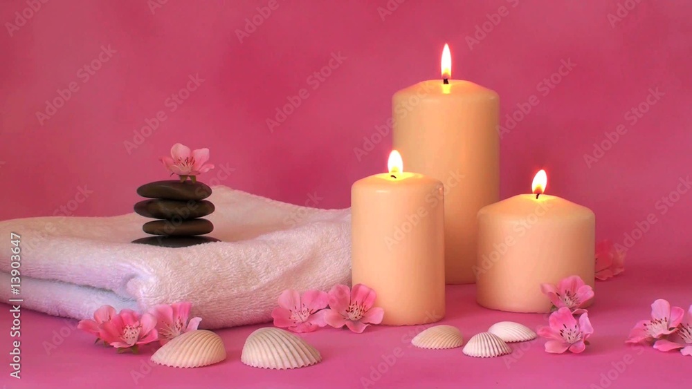 kerzen mit handtuch und blüten kerzen mit handtuch und blüten
