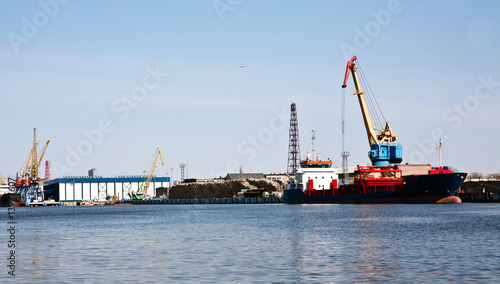 Harbor logistics
