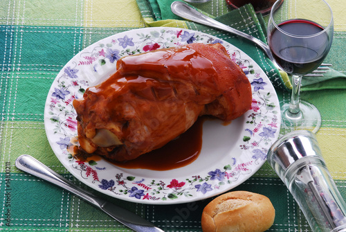 Stinco di maiale al vino bianco - Secondi di carne del veneto photo