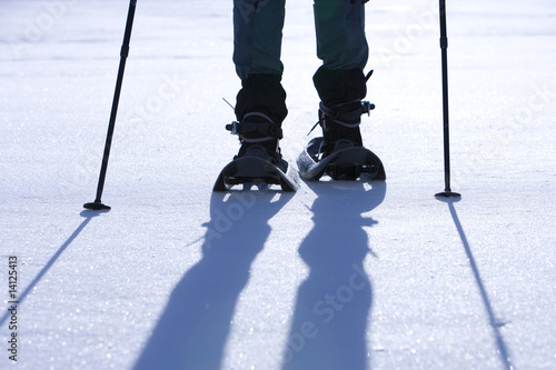 schneschuhwanderung, gegenlicht photo