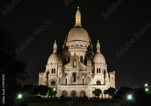 Night shot of Sacre Coeur Basilican of Paris