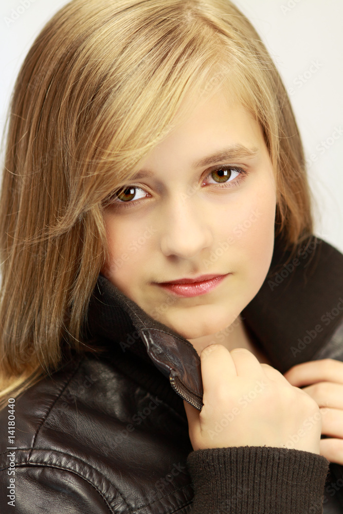 Portrait 12 jährige StockFoto Adobe Stock