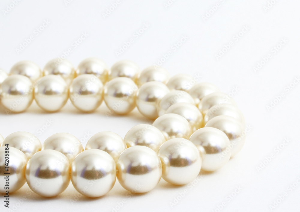 The Pearl necklace. The Pearl necklace.