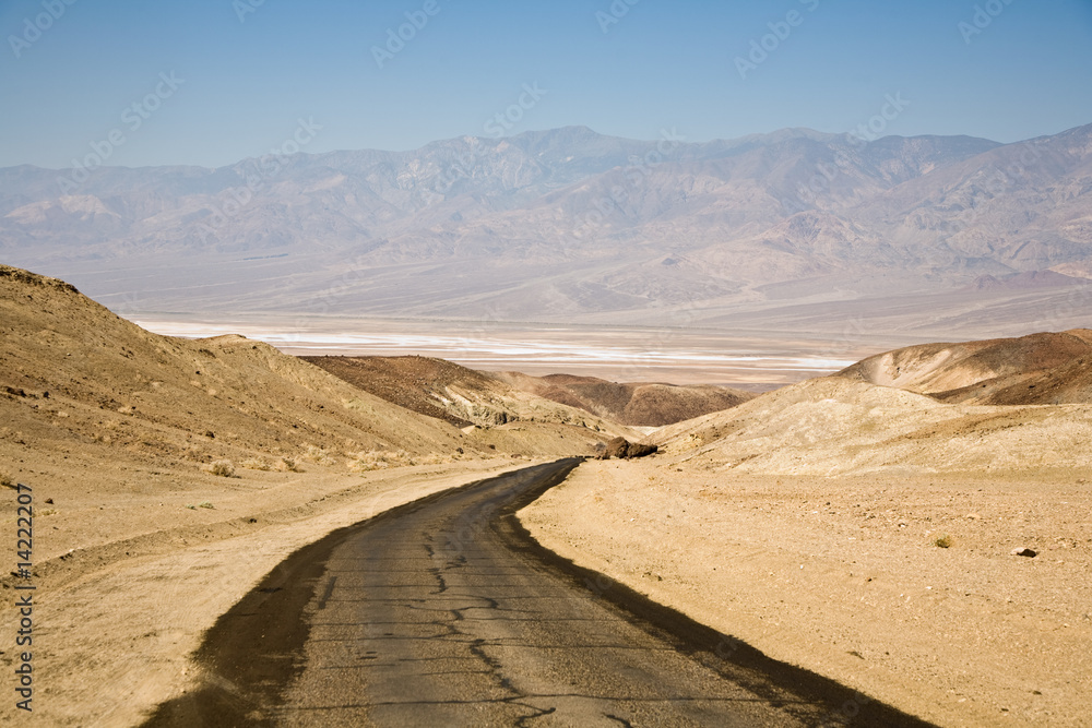 Death Valley, Interstate 187, Strasse Richtung Badwater