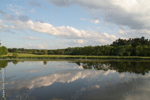 Zwischen den Wolken