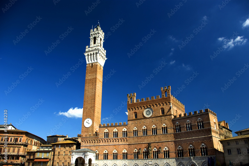 Siena, palazzo Pubblico e Torre del Mangia 2