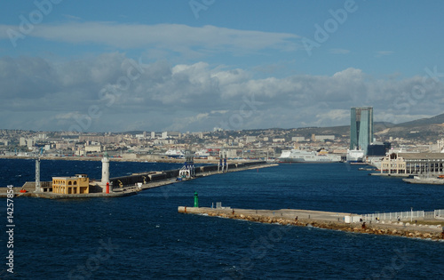 port autonome,Marseille © seb hovaguimian