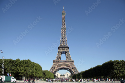 Tour Eiffel et Champ de mars © fanfan