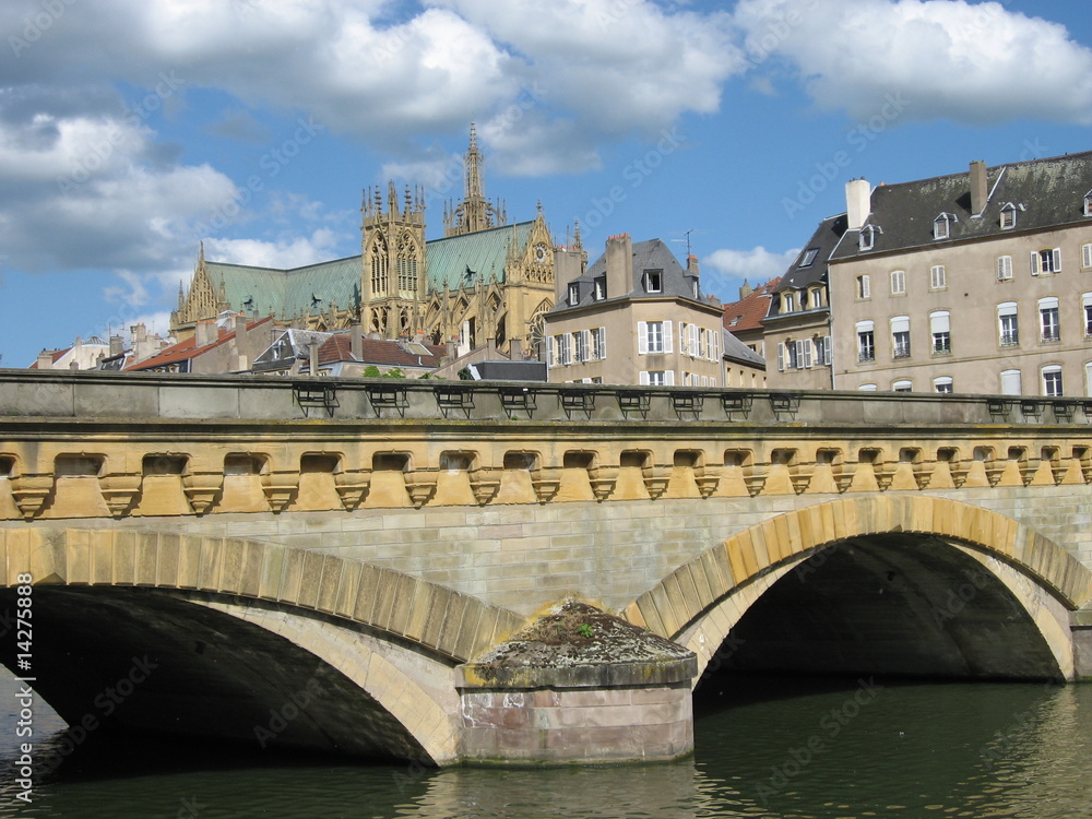 Metz - Pont & cathédrale
