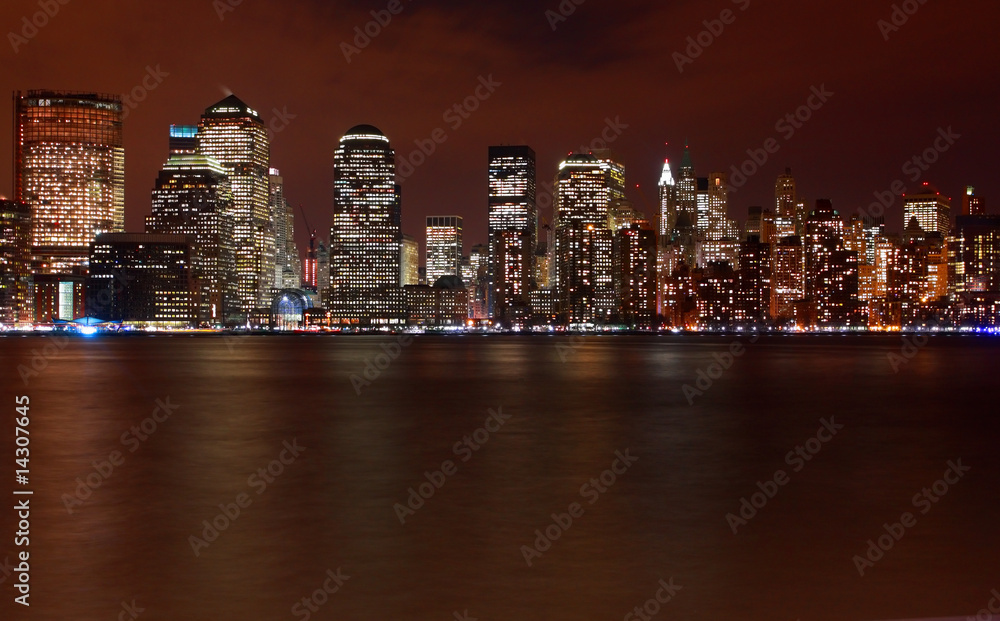 Fototapeta premium Manhattan skyline at night