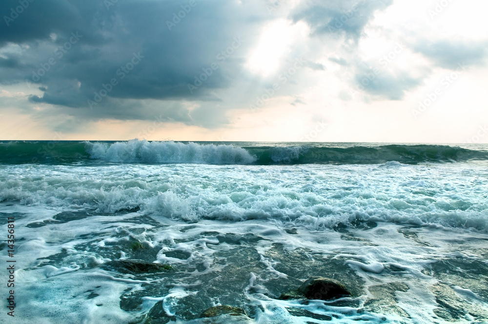 Fototapeta premium Blue sky over water