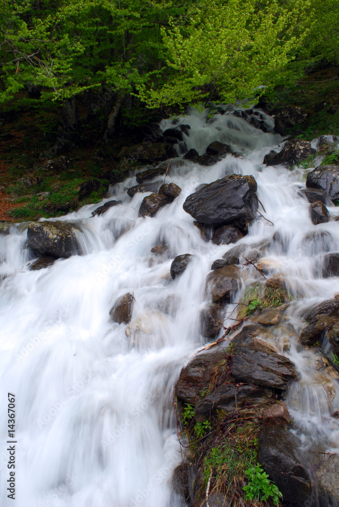 Fototapeta premium Un torrent à Gavarnie