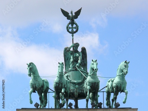 Quadriga auf Brandenburger Tor photo